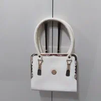 حراج انواع کیف|کیف، کفش، کمربند|بروجن, |دیوار