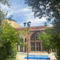 عمارت فرنگیس سفر در زمان|اجارهٔ کوتاه‌مدت ویلا و باغ|اصفهان, خرم|دیوار
