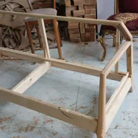 به یک کارگر ماهر و نیمه ماهر نجار نیازمندیم