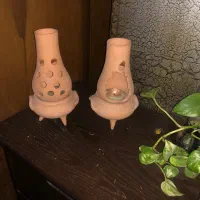 دو عدد جاشمعی سفالی با پایه