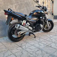 سوزوکی gsx 1400
