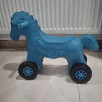 اسباب‌بازی، اسب