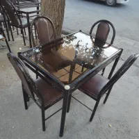 فروش ۴۰ عدد  صندلی فلزی و ۲۲ عدد میز   متن آگهی