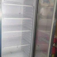 یخچال ایستاده ۷۰ سانت همش یک ماه کار نکرده.نو نو