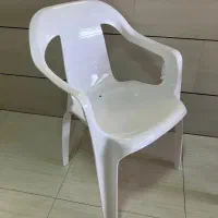 صندلی دسته دار پلاستیکی