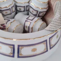 سرویس چینی ۱۲نفره قدیمی باقیمت مناسب