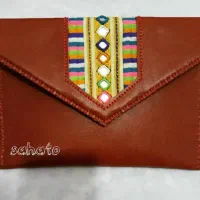 کیف مدارک ب نام رسول نژادیمهر گمشده