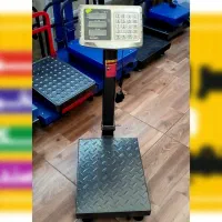 ترازو ۱۵۰کیلویی ۳۰×۳۵سانت باسکولی تاشو