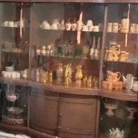 ویترین بزرگ و جادار