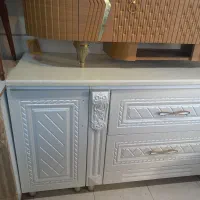 ۳متر کابینت بالا ۳متر پایین بیست هشت میلیون تومان|مبلمان خانگی و میز عسلی|قزوین, |دیوار