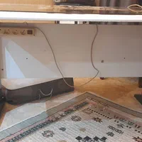 میز تحریر برای نقشه و کامپیوتر و طراحی