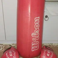 کیسه بوکس همراه با دستکش