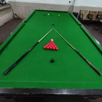 میز بیلیارد واسنوکر بفرش میرسد