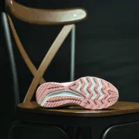 کتونی ساکونی دخترانه اورجینال سایز ۳۷.۵ Saucony|کیف، کفش، کمربند|تهران, بازار|دیوار