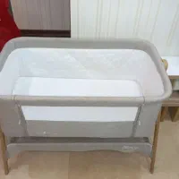 تخت کنار مادر و گهواره سیسمونی|تخت و صندلی بچه|همدان, |دیوار