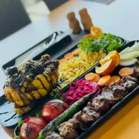 استخدام نیروی خانم و اقا جوان