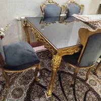 یک دست مبل کلاسیک نه نفره ومیز ناهار خوری 8نفره