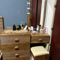 سرویس کامل تخت و کنار تختی و میز آرایش