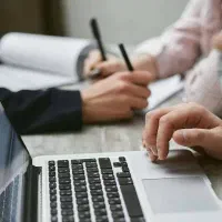 تکمیل،بومی‌سازی و ویرایش پایان‌نامه