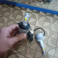 یک جفت چراغ جلو هدلایت