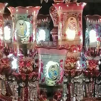 لوستر شاه عباسی. کریستال. تابلو فرش. سینی مسی.