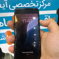 آیفون se فوق العاده با شرایط اقساطی قیمت مناسب|موبایل|اصفهان, مفتح|دیوار