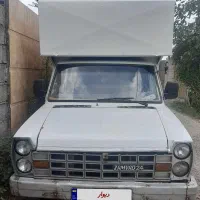 نیسان سفید