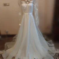 لباس عروس|لباس|اصفهان, باغ دریاچه|دیوار