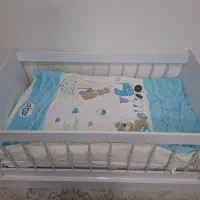 تخت نوزاد با لحاف نو