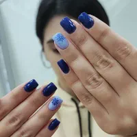 خدمات  کاشت  و ترمیم ناخن