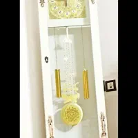 ساعت ایستاده زیبا