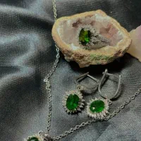 روز زن نقره و سنگ