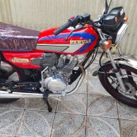 پرواز ۲۰۰ خشک عروسک