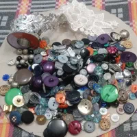 مقداری دکمه و..یک توپ نواراوریب