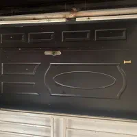 درب چوبی سالم وتمیز