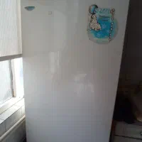 یک عددفریزرسالم وتمیز ۹کشوبفرش میرسد