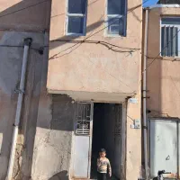 فروش فوری ویلایی خ نفت ۲۳۰متر ۲میلیارد سیصدمیلون