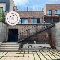 ۷۰۵متر زمین،۵۰۰متر بنا،قابل تهاتر،تاپ لوکیشن
