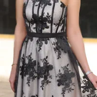 استخدام خیاط ماهر در مزون معتبر لباس مجلسی