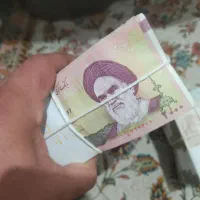 اسکناس قدیمی ۵۰/۱۰۰/۲۰۰تومنی و مقداری سکه