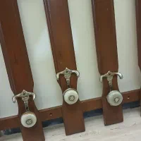 رخت آویزچوبی درحدنو