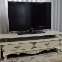 تلویزیون و میز تلویزیون