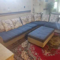 مبل راحتی برابر عکس
