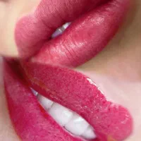 میکرو ابرو و شید لب ۶۰ درصد تخفیف