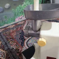 چرخ گوشت پارس خزر مدل ۵۰۰۰.  قیمت ۲۲۰۰۰۰۰