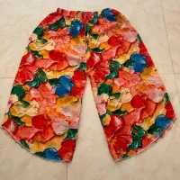 شلوارک  و شلوار های نخی زنانه در رنگ‌های مختلف