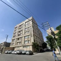 آپارتمان-131متری-مطهری-20-غرق-در-نور