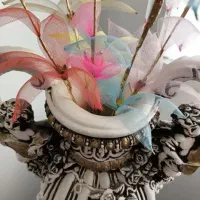 گلدان با پایه کاملا نو|گل مصنوعی|پاکدشت, شهرک انقلاب|دیوار