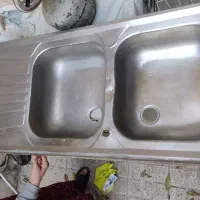 سه عدد سینک و یک عدد هود