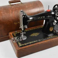 چرخ خیاطی قدیمی